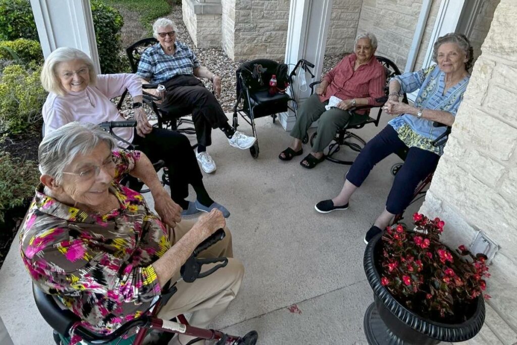 The Gardens of Castle Hills | Happy seniors sitting in a circle